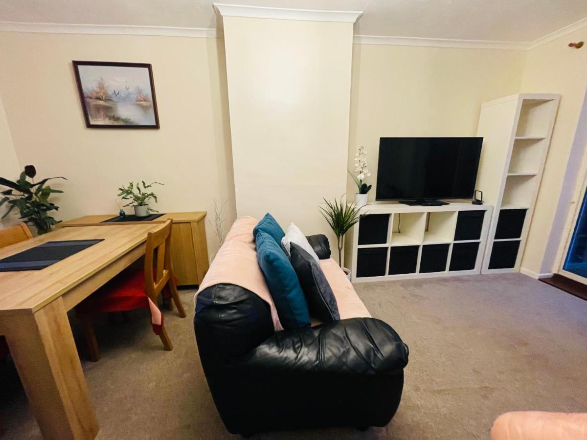 St Ives, King Bed Cosy Home, Parking, Fast Wi Fi St Ives  Exterior photo